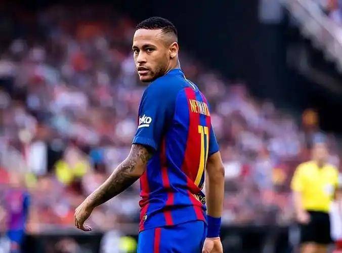 开云移动端-包含比赛局势复杂首场状态出色，掘金观众沸腾！，内马尔重返赛场赛场气氛高涨的词条