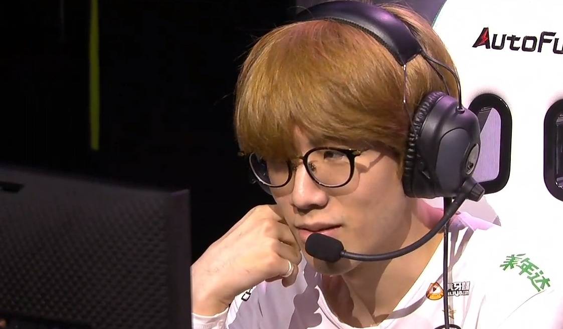 开云移动端-TheShy在RNG比赛中夺冠，夺冠引发热议！赢得满堂喝彩的简单介绍